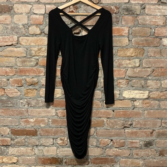 Stork & Babe jersey black dress with ruched sides - Picture 2 of 4